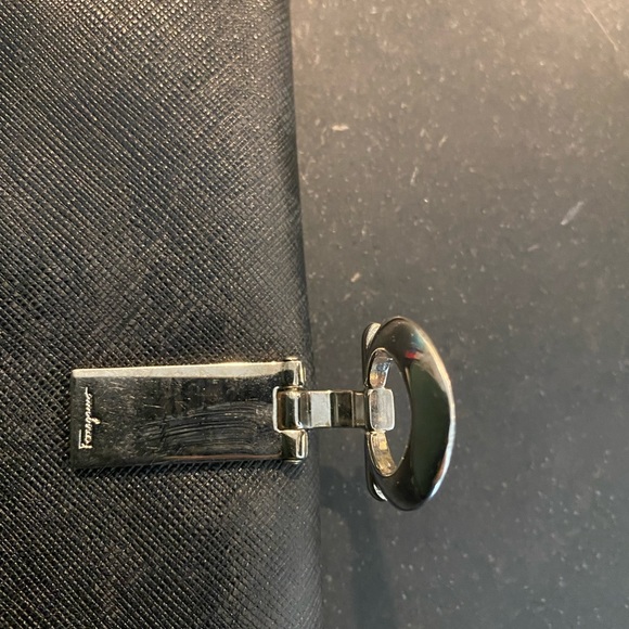 Salvatore Ferragamo
Black Leather - Picture 7 of 8